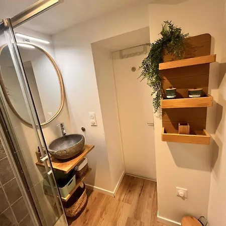 L'écrin De Pierre T1 Bis Balcon