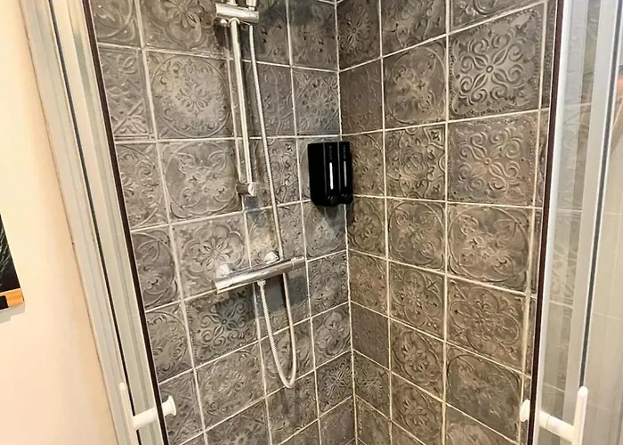 L'ecrin De Pierre T1 Bis Balcon